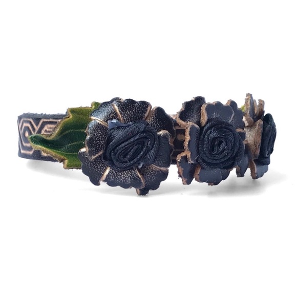 1 LEFT! Genuine Leather Handmade Handcrafted Mini Floral Bracelet - Picture 2 of 4